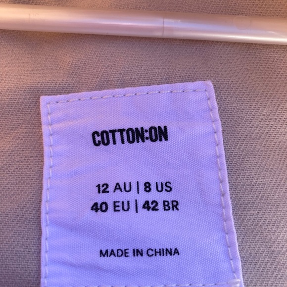 Cotton:On Shirt Jacket Denim Cropped Frayed Hem Snap Closure Size 8 - Picture 12 of 15